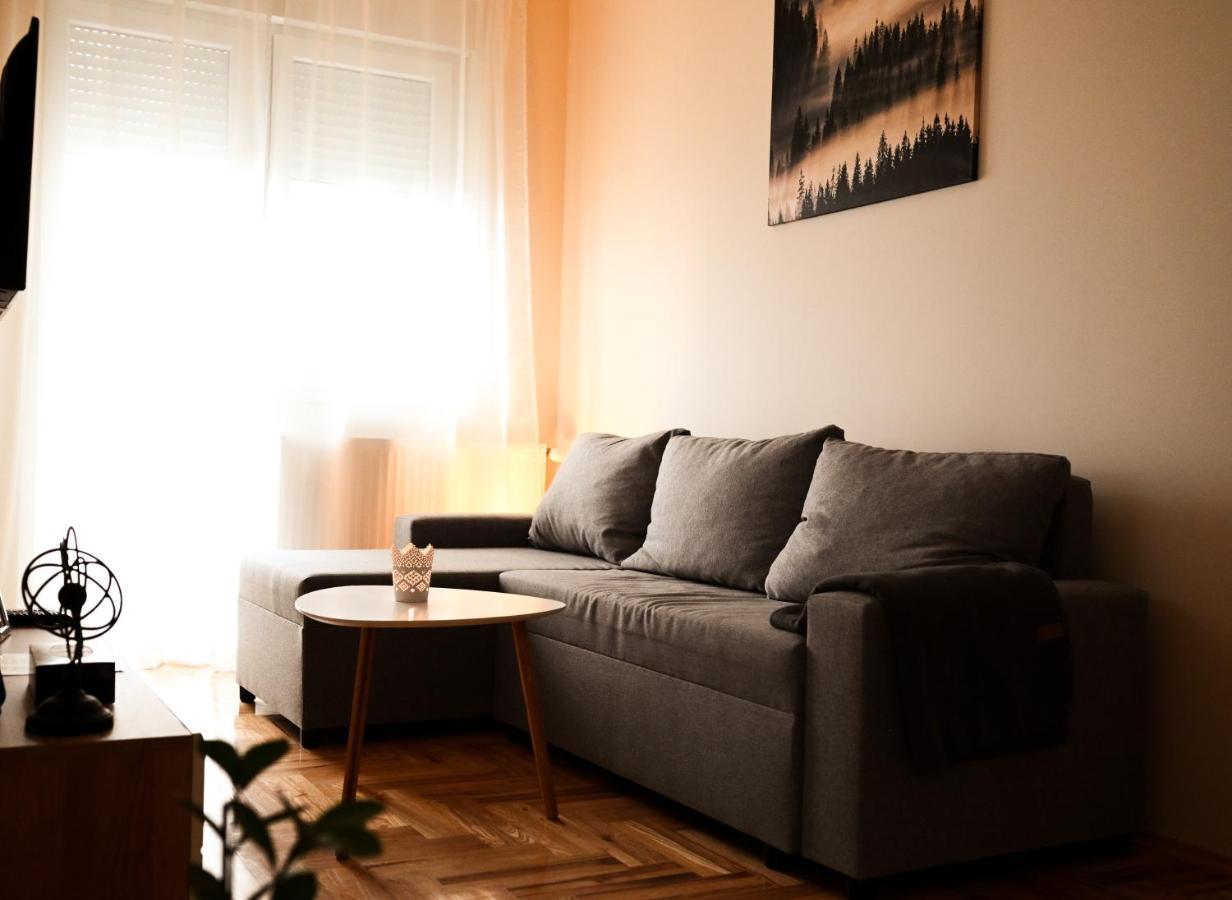 Lena Apartman Subotica Exterior foto