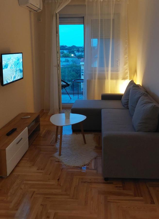 Lena Apartman Subotica Exterior foto