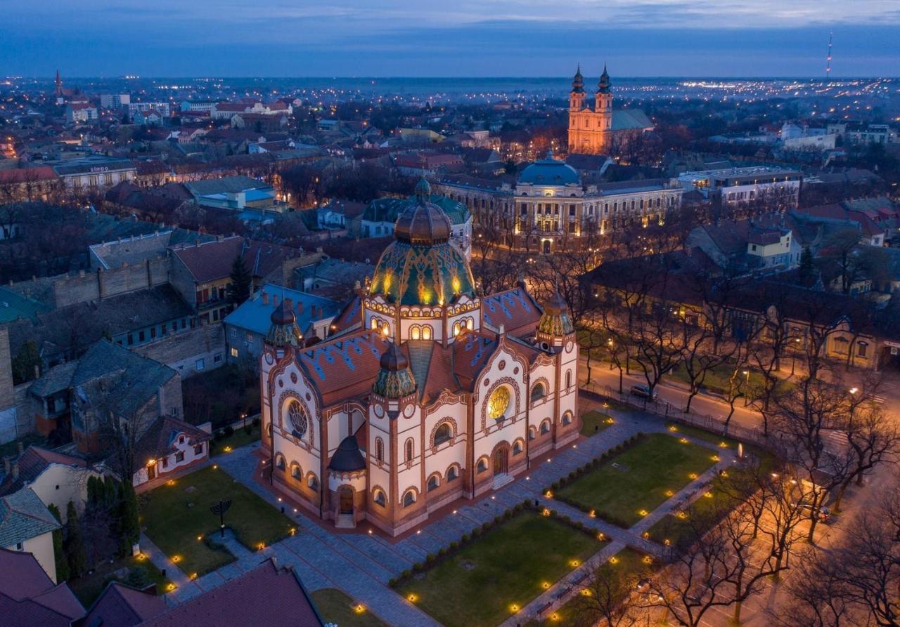 Lena Apartman Subotica Exterior foto